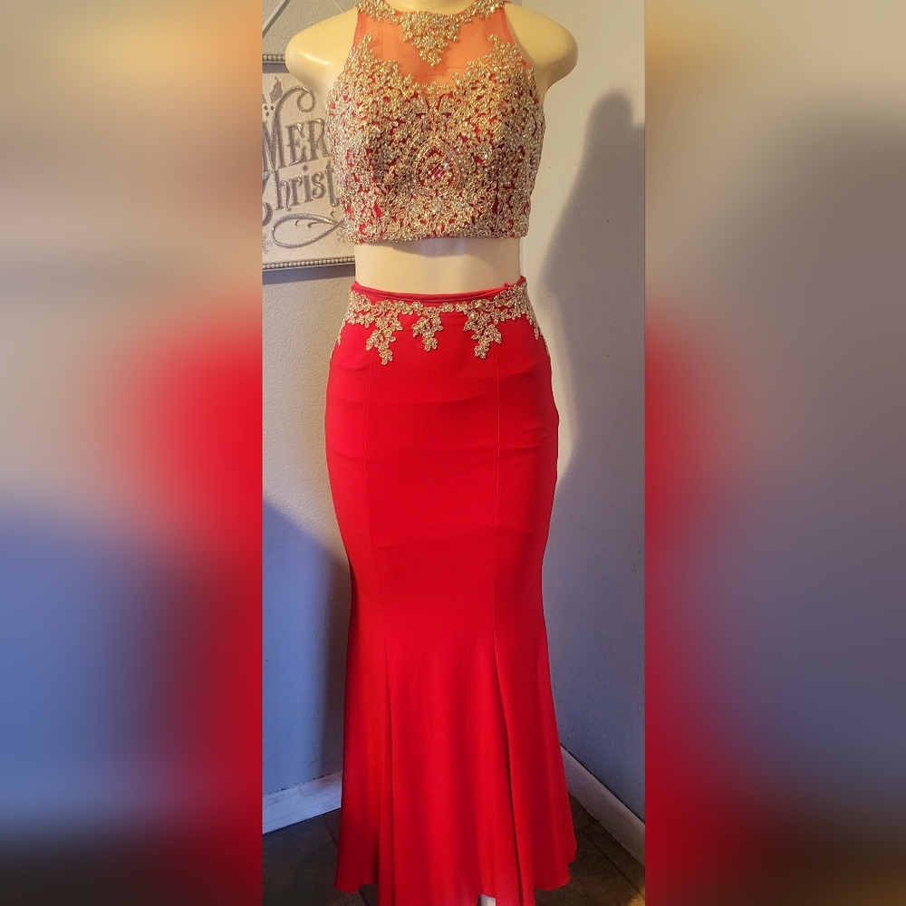 PARTY DRESS RUBY RED AND  GOLD.S. - Picture 11 of 12